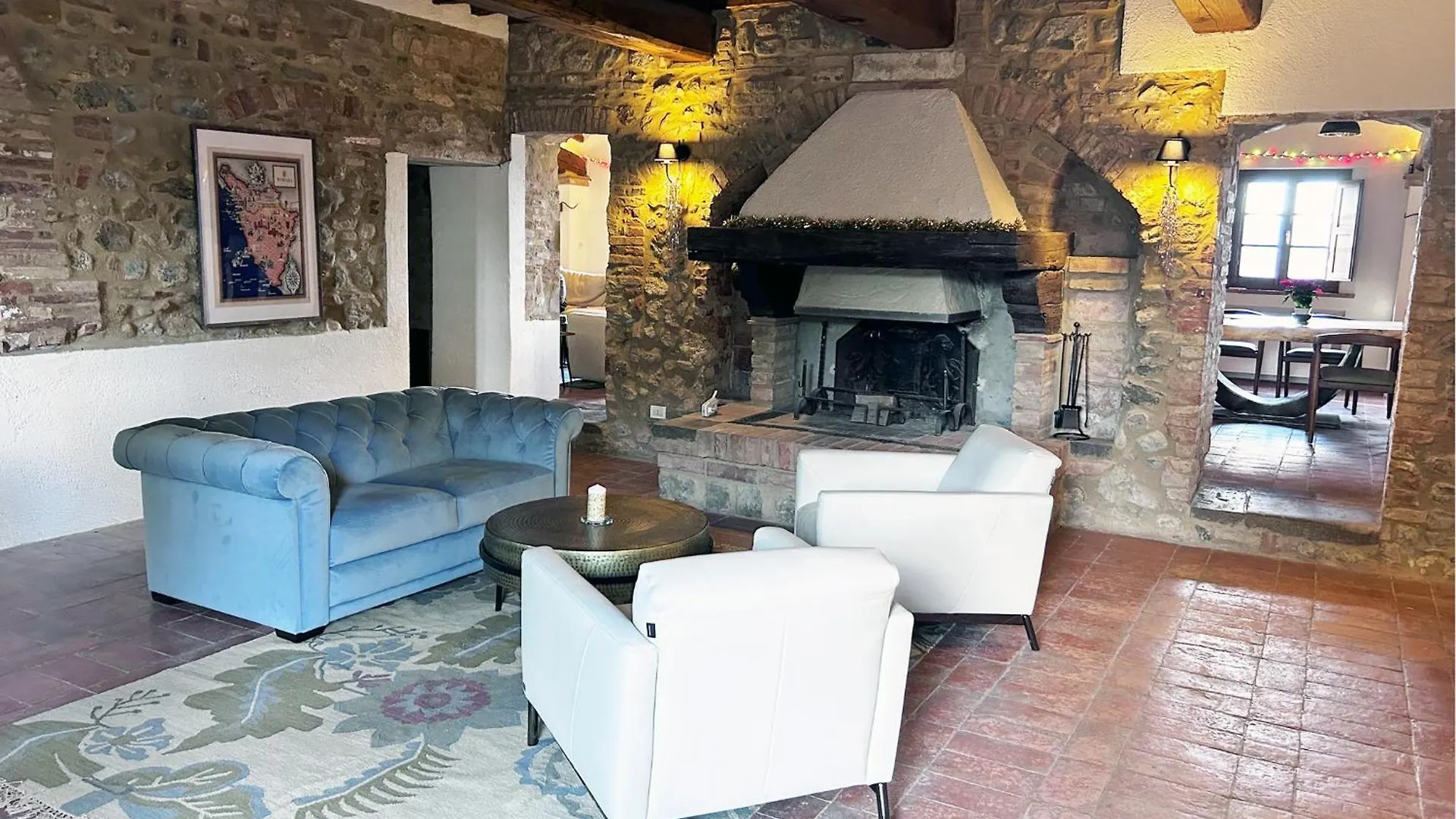 Villa Lovely 6 Bed Tuscan Farmhouse Villamagna