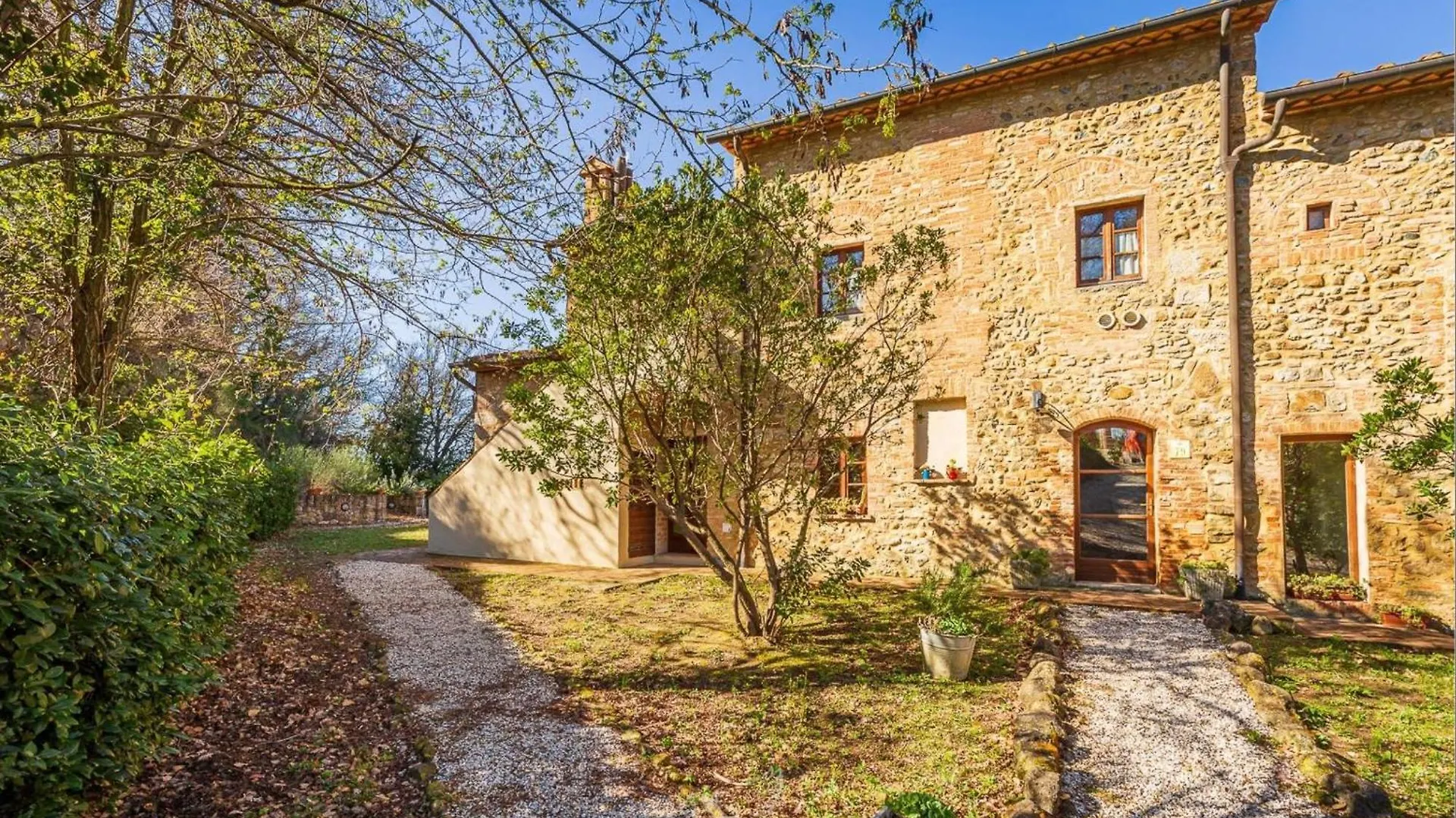 Lovely 6 Bed Tuscan Farmhouse Villamagna  0*, Villamagna (Pisa)