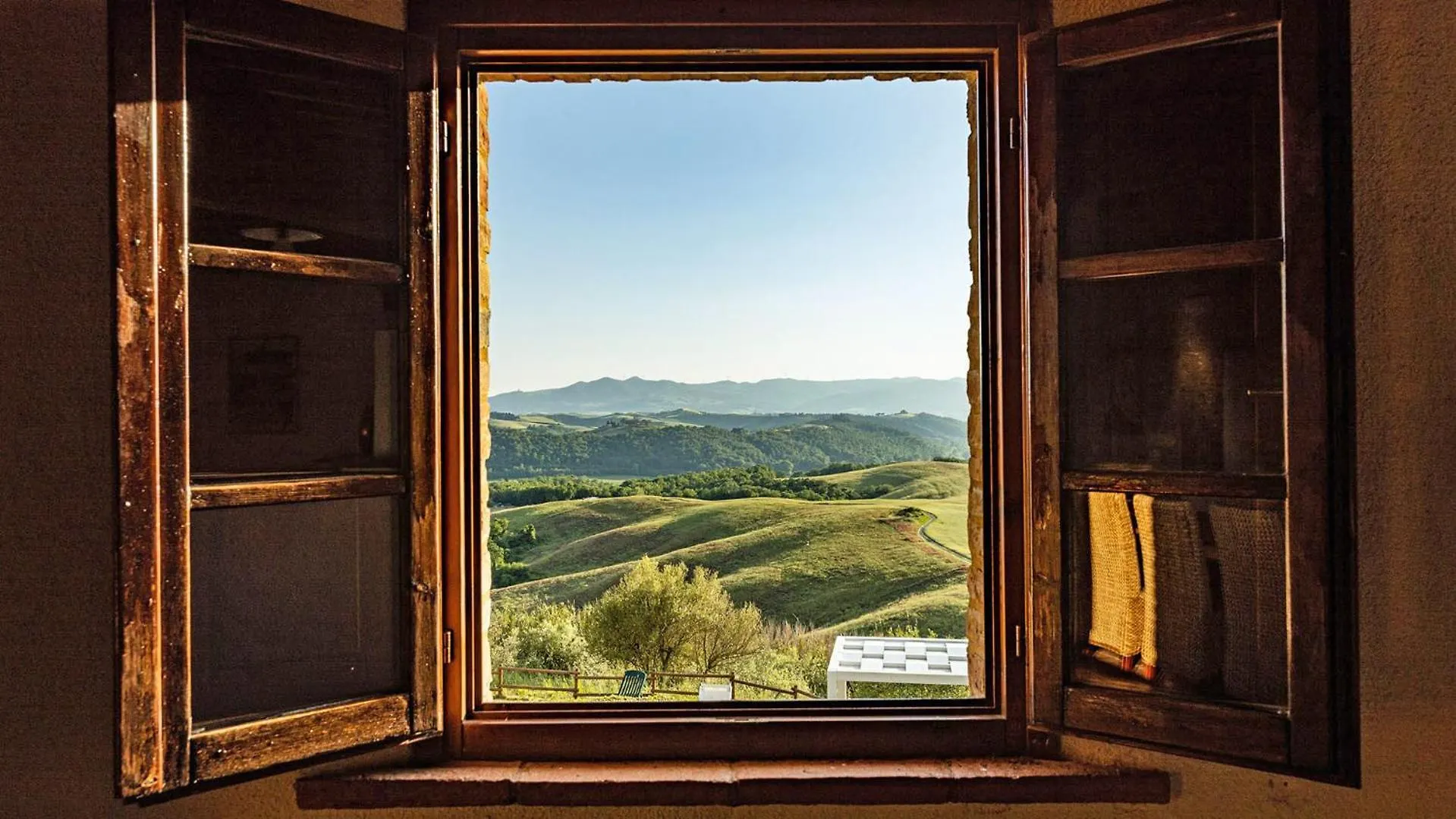 Villa Lovely 6 Bed Tuscan Farmhouse Villamagna